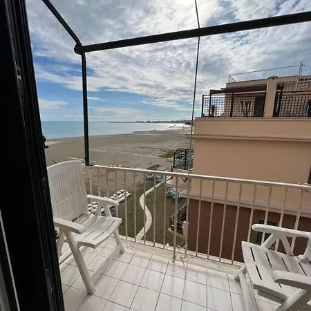 Una Finestra Sul Mare * Nettuno